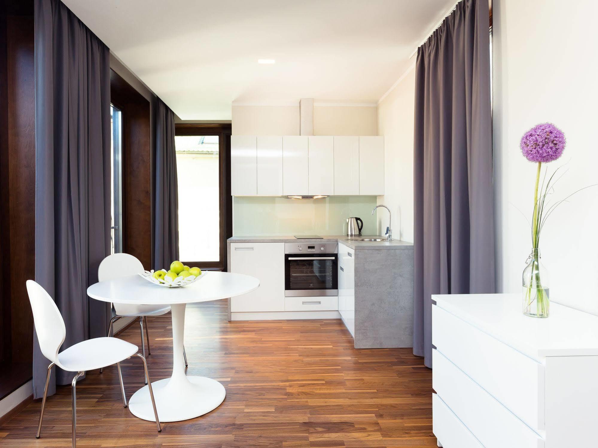 Konrad Old Town Aparthotel Tartu Luaran gambar